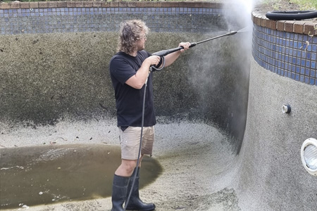 Pool Drain Clean